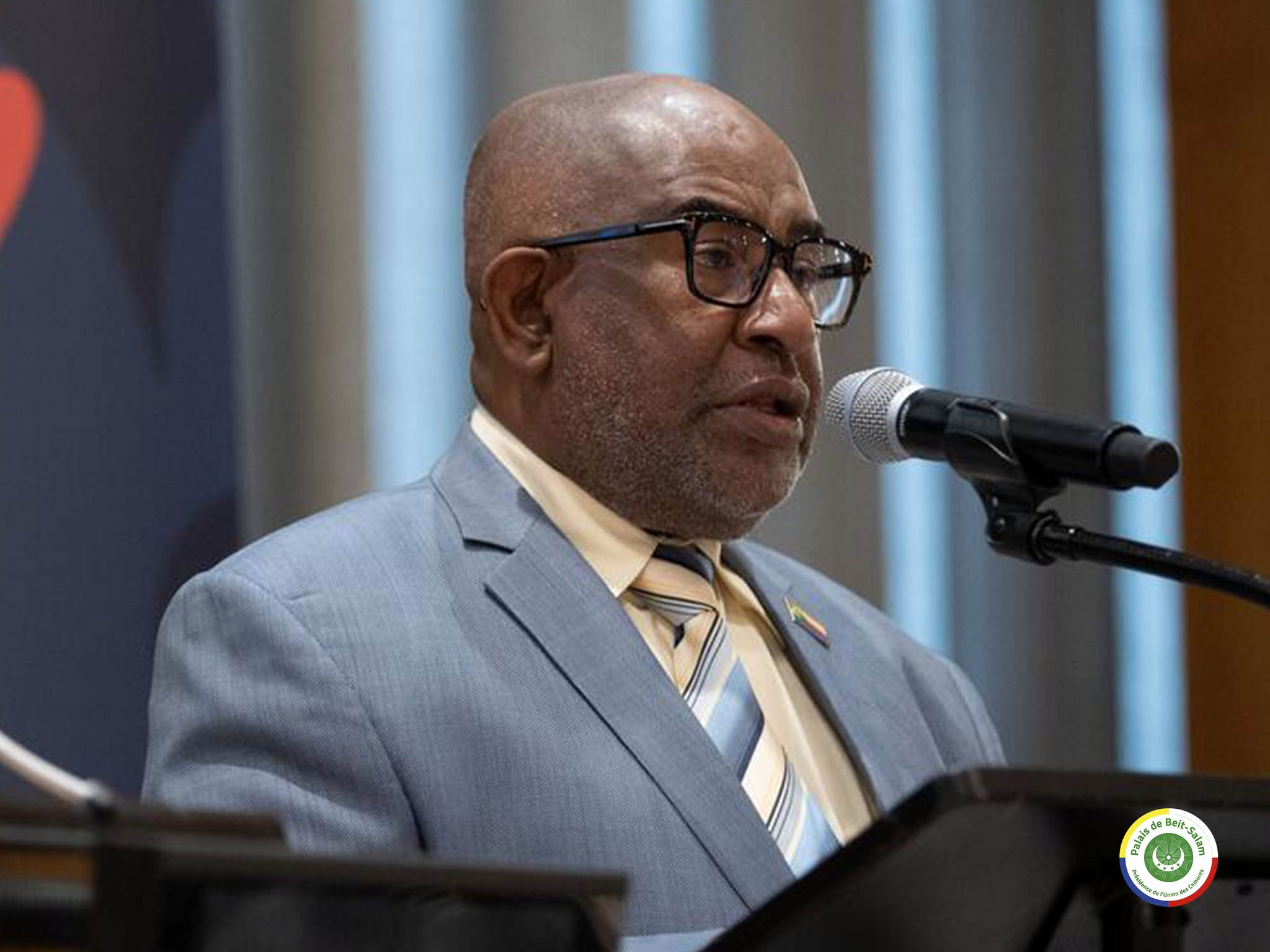 [ #UNGA, New York ]  —  Dans la matinée du 21 septembre, le Président a pris part à une réunion de haut niveau sur le 30ème anniversaire de l'adoption de la Déclaration sur les droits des personnes (...)